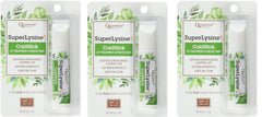 Quantum Super Lysine ColdStick textura en barra aplicada en labio para hidratación inmediata