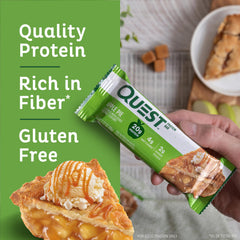 Quest Apple Pie close-up de textura con trozos de manzana y toffee