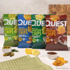Quest manos sosteniendo bolsa individual 1.1 oz para snack portable y control de porciones