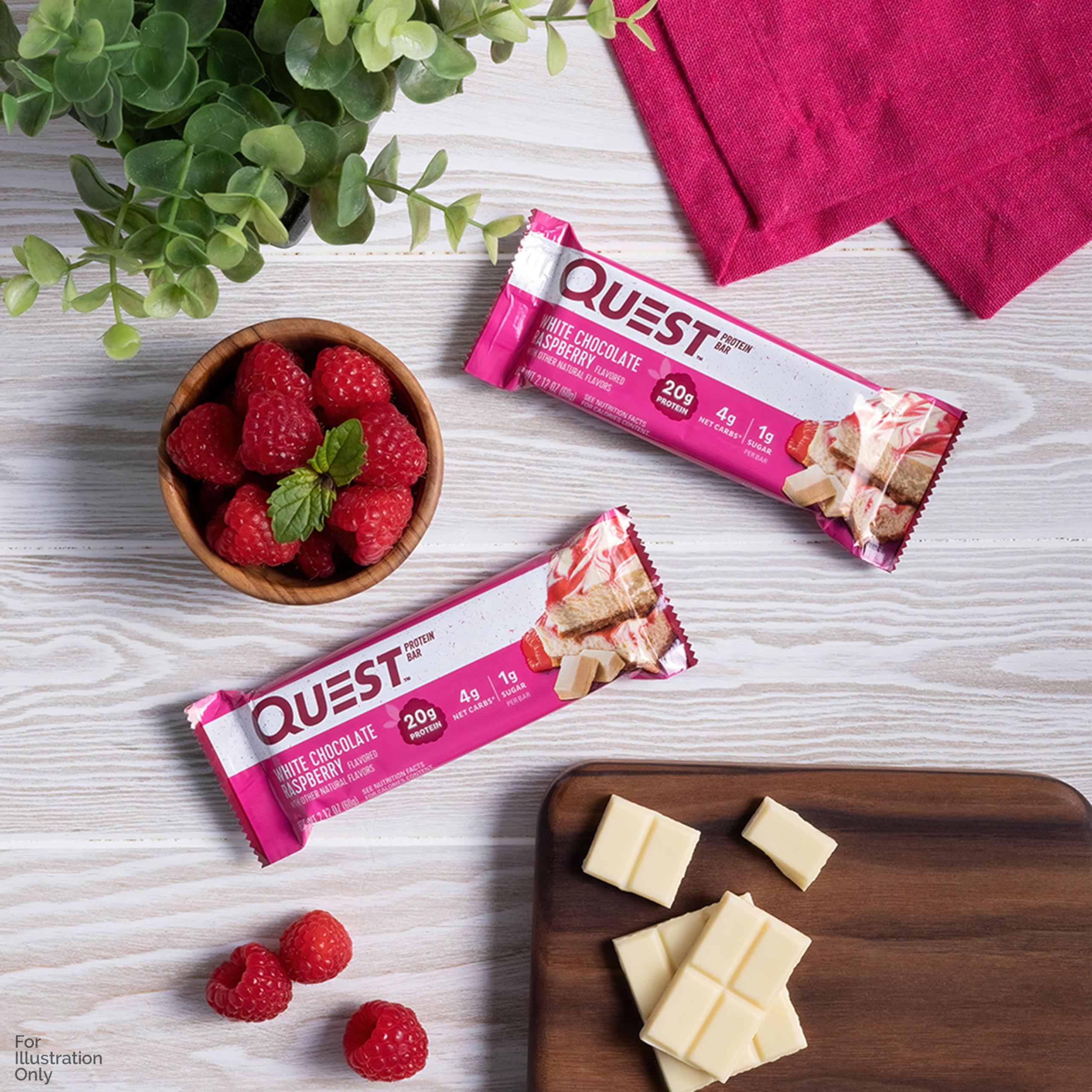 Quest etiqueta nutricional legible indicando proteína y azúcares bajos