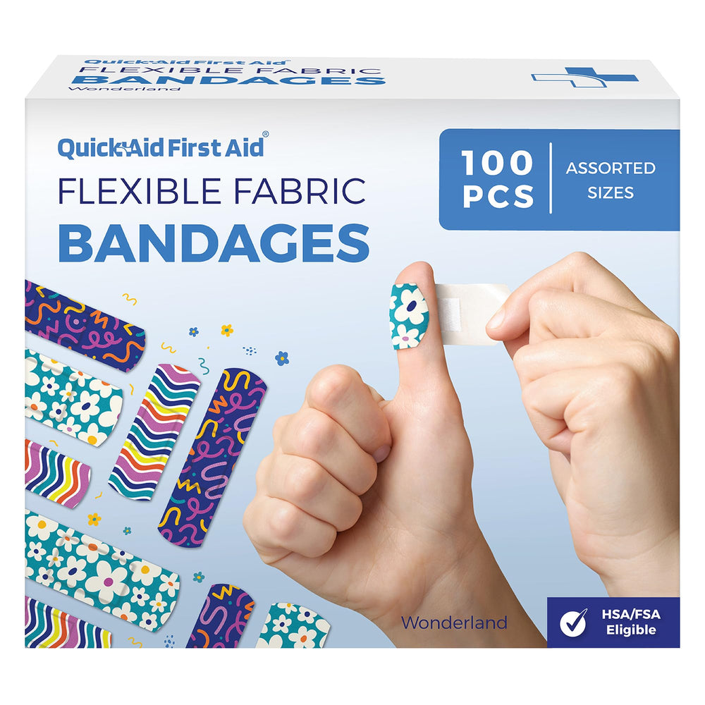 Quick Aid First Aid frente del empaque con diseños alegres y fácil identificación