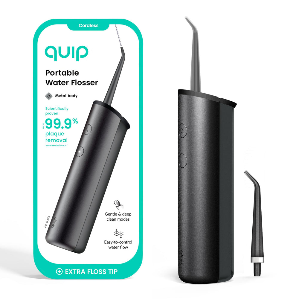 quip irrigador frontal mostrando diseño compacto y beneficio de limpieza eficiente