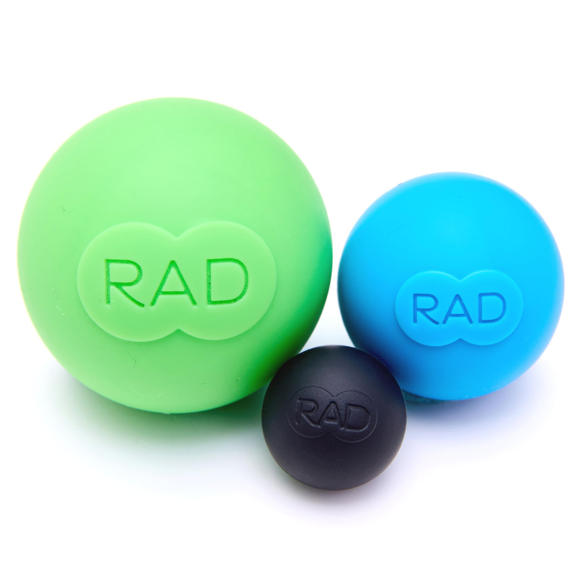 RAD frontal del empaque mostrando set de tres pelotas, fácil transporte