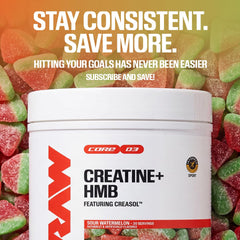 RAW suplemento junto a mancuernas en gimnasio mostrando uso real
