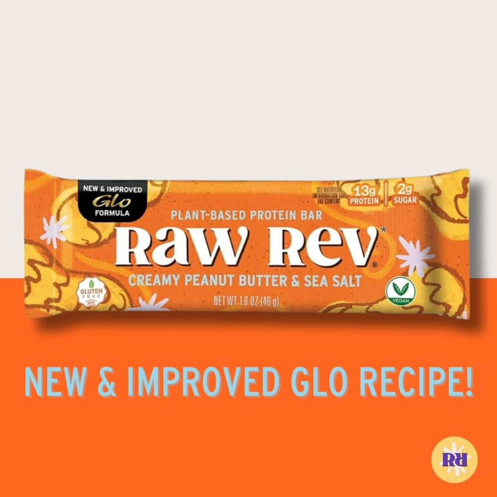 Raw Rev Glo barrita en mano para comparar tamaño y fácil transporte