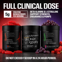 Vaso con RAW Thuper Thavage mezclado, bebida fresca para energía preentreno