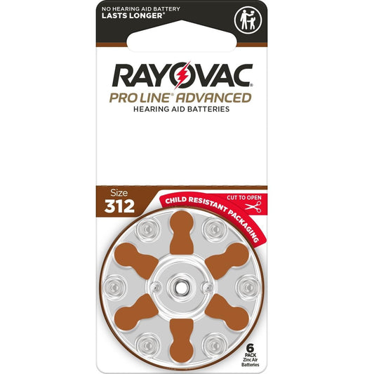 Rayovac ProLine Advanced primer plano de una pila 312 con pestaña, detalle de tamaño y rendimiento estable