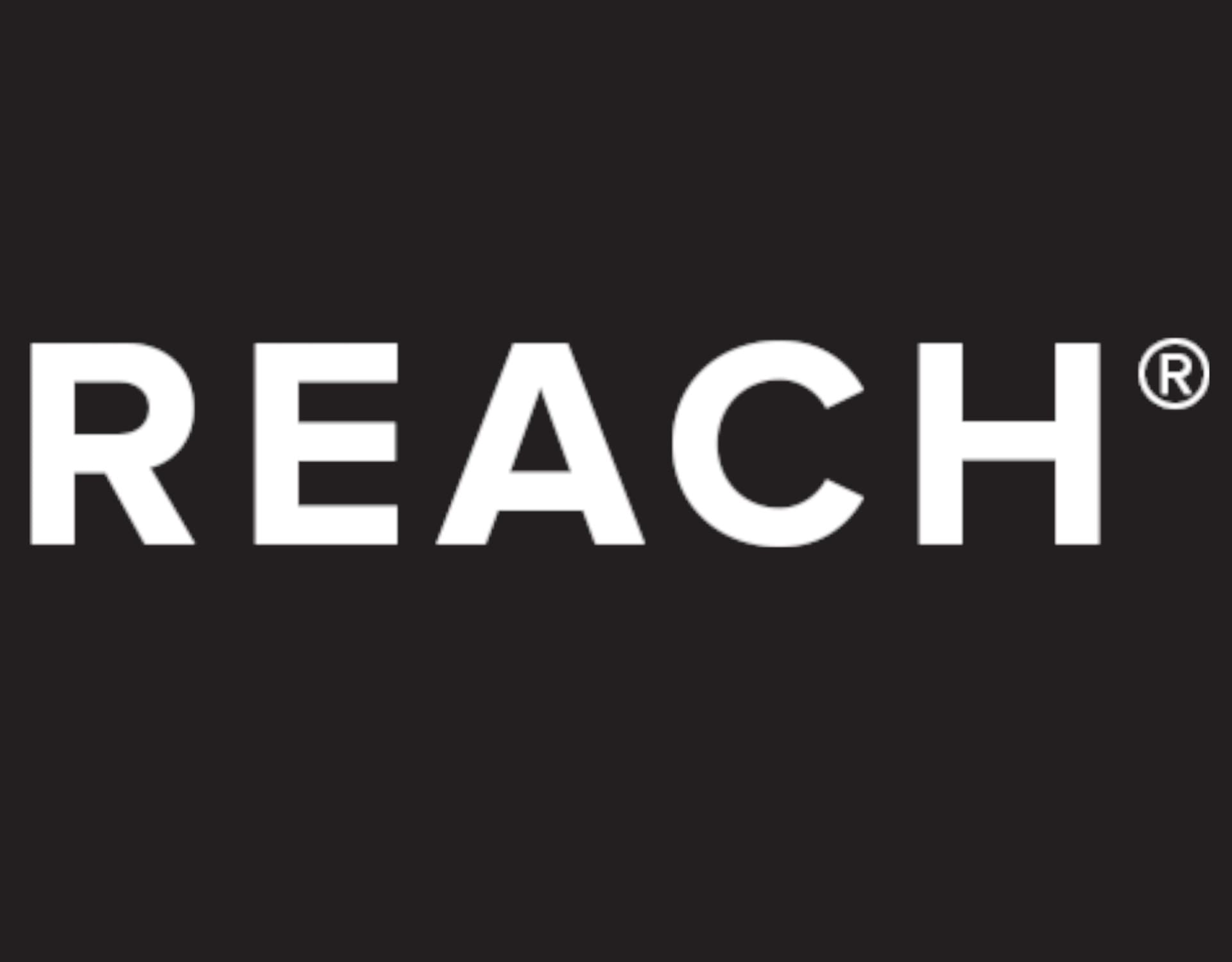 Reach mango ergonómico con goma para mayor control y comodidad
