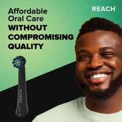 Reach cabezal montado en mango Oral-B iO en baño para limpieza eficaz
