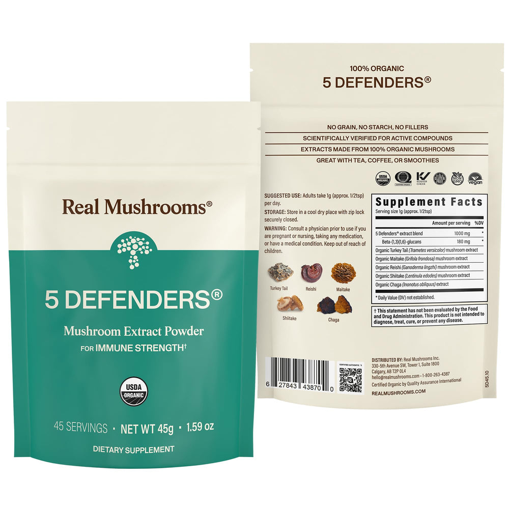Real Mushrooms polvo en batido en cocina promoviendo uso cotidiano