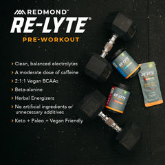REDMOND deportista con bebida pre-entreno en gimnasio, apoya rendimiento y enfoque