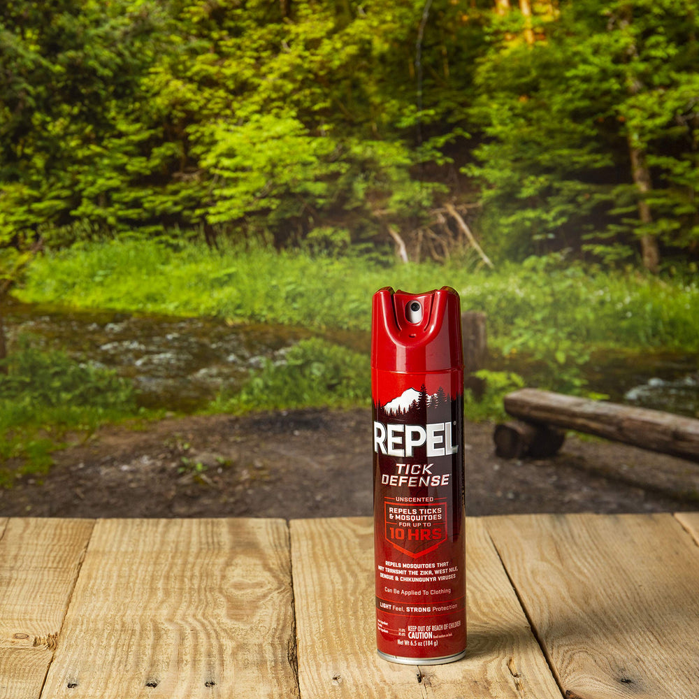 Repel persona caminando al aire libre, confianza para actividades exteriores