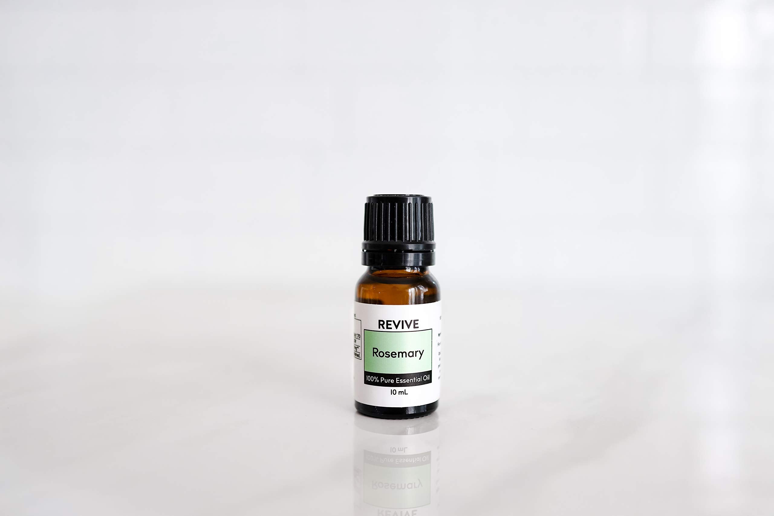 REVIVEEO aceite de romero en difusor creando ambiente fresco y revitalizante