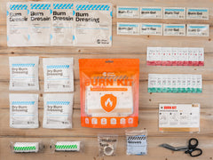 RHINO RESCUE comparación de tamaño del kit para llevar en mochila
