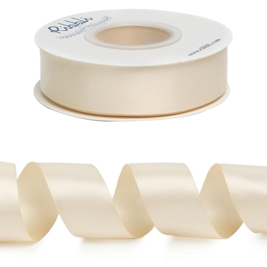 Ribbli primer plano de textura satinada que destaca brillo y suavidad
