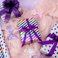 Ribbli etiqueta y estampado de corazones y rayas para decoración festiva