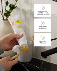 RiseWell textura cremosa de la pasta dental, muestra consistencia suave