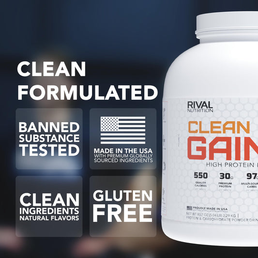 Close-up textura del polvo Rivalus Clean Gainer que facilita mezcla rápida