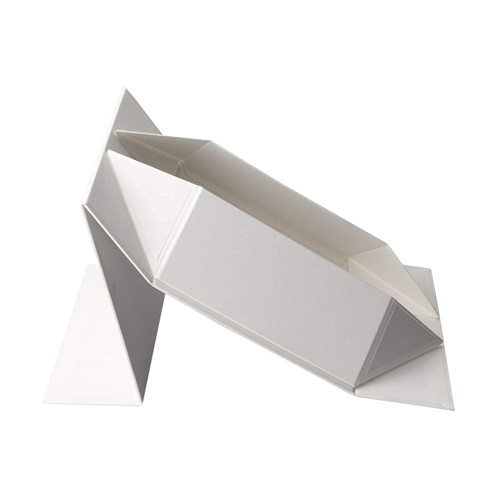 Rsgift caja en mesa de boda mostrando uso en eventos