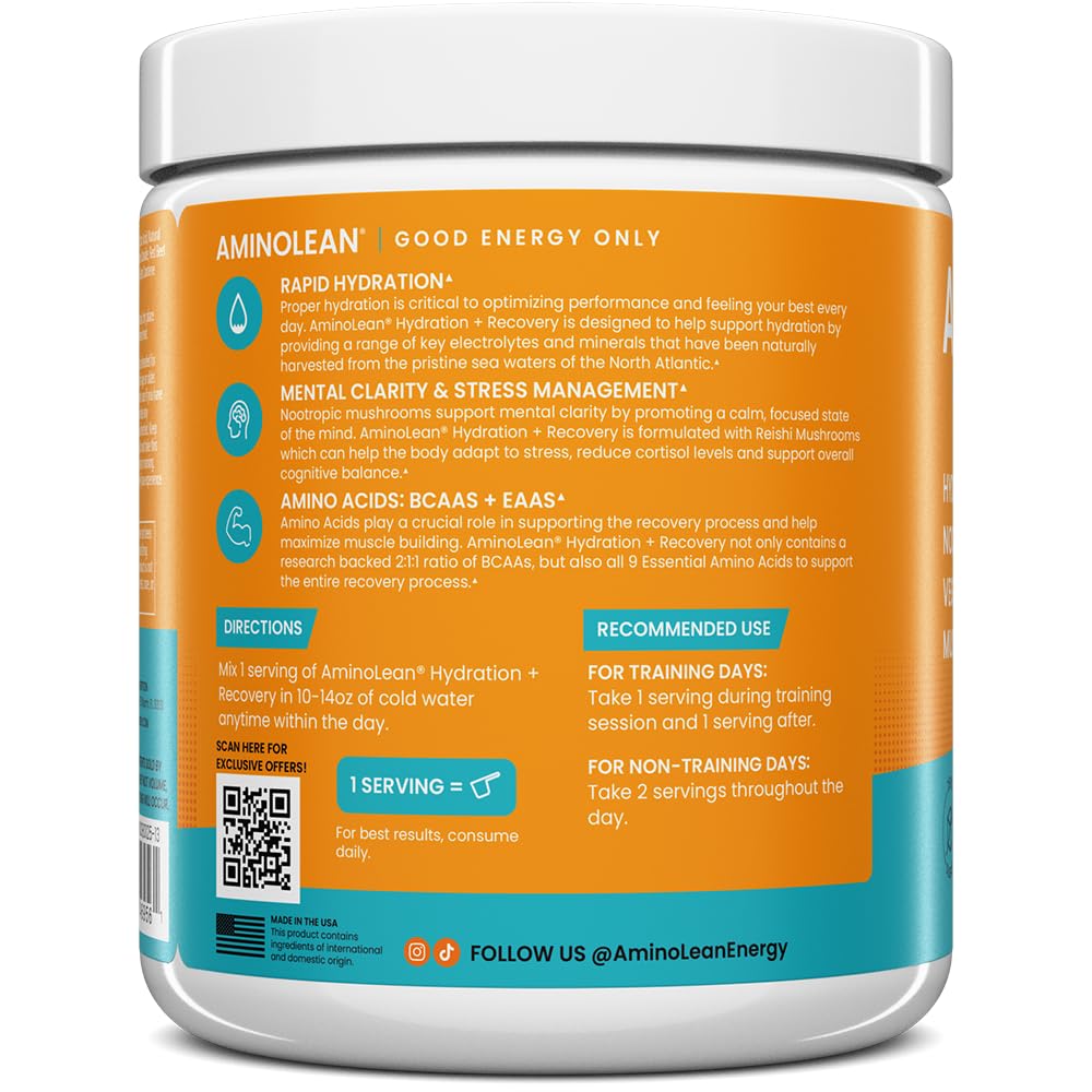 RSP NUTRITION AminoLean en contexto lifestyle junto a botella de agua, mantiene hidratación