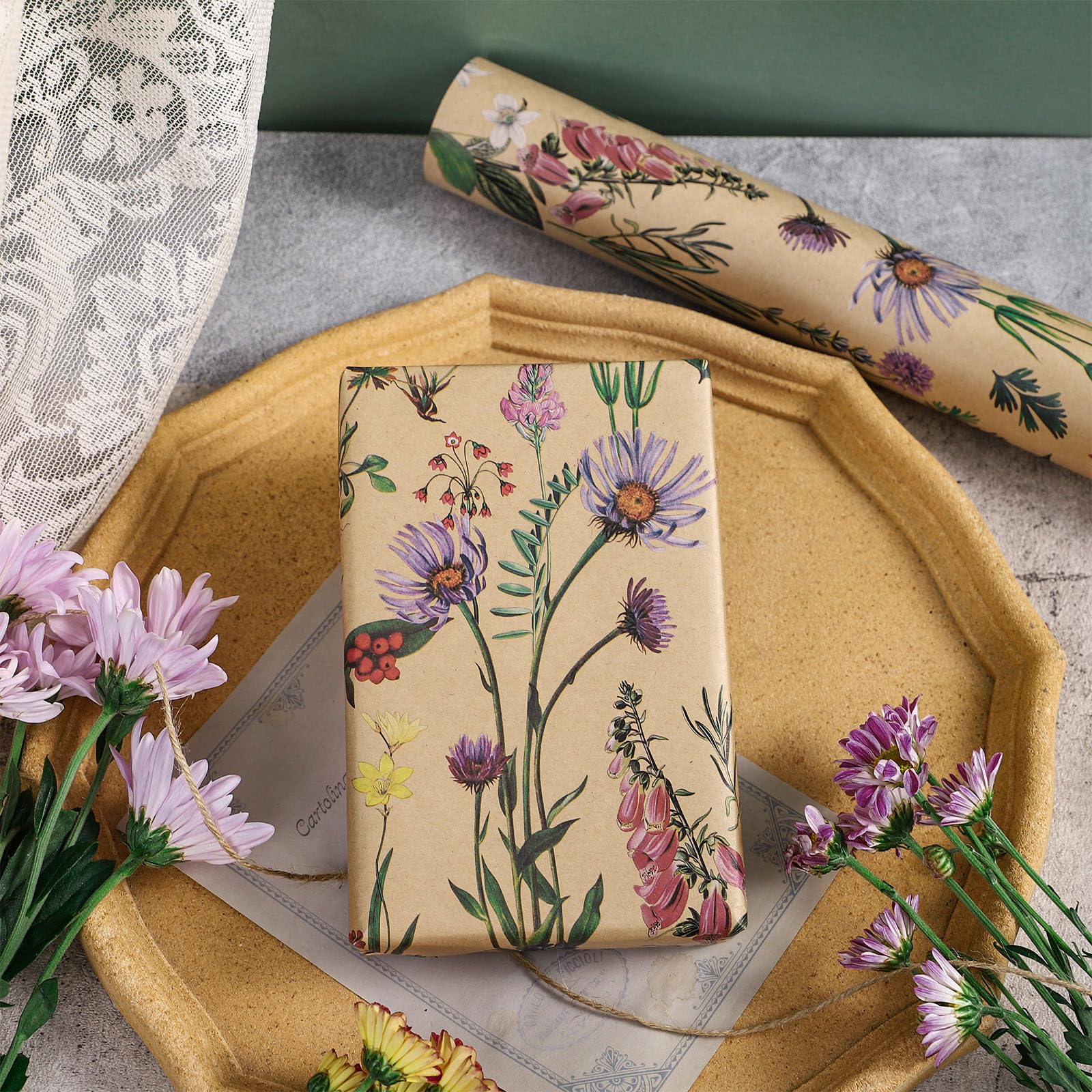 RUSPEPA primer plano de la impresión floral y etiqueta decorativa