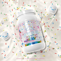 RYSE Up Supplements cuchara medidora junto al envase para comparar tamaño de servicio y porciones