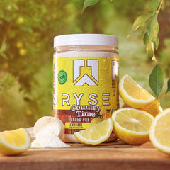 RYSE Up Supplements cuchara sirviendo polvo para visualizar la porción exacta