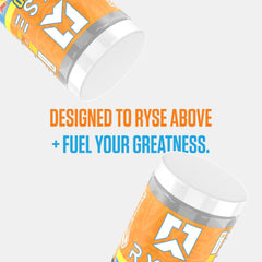 RYSE Up Supplements envase en mano para comparar tamaño y facilitar transporte