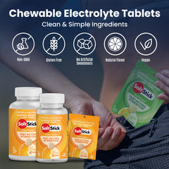 SaltStick FastChews envase abierto con tabletas apiladas, acceso rápido para reponer electrolitos
