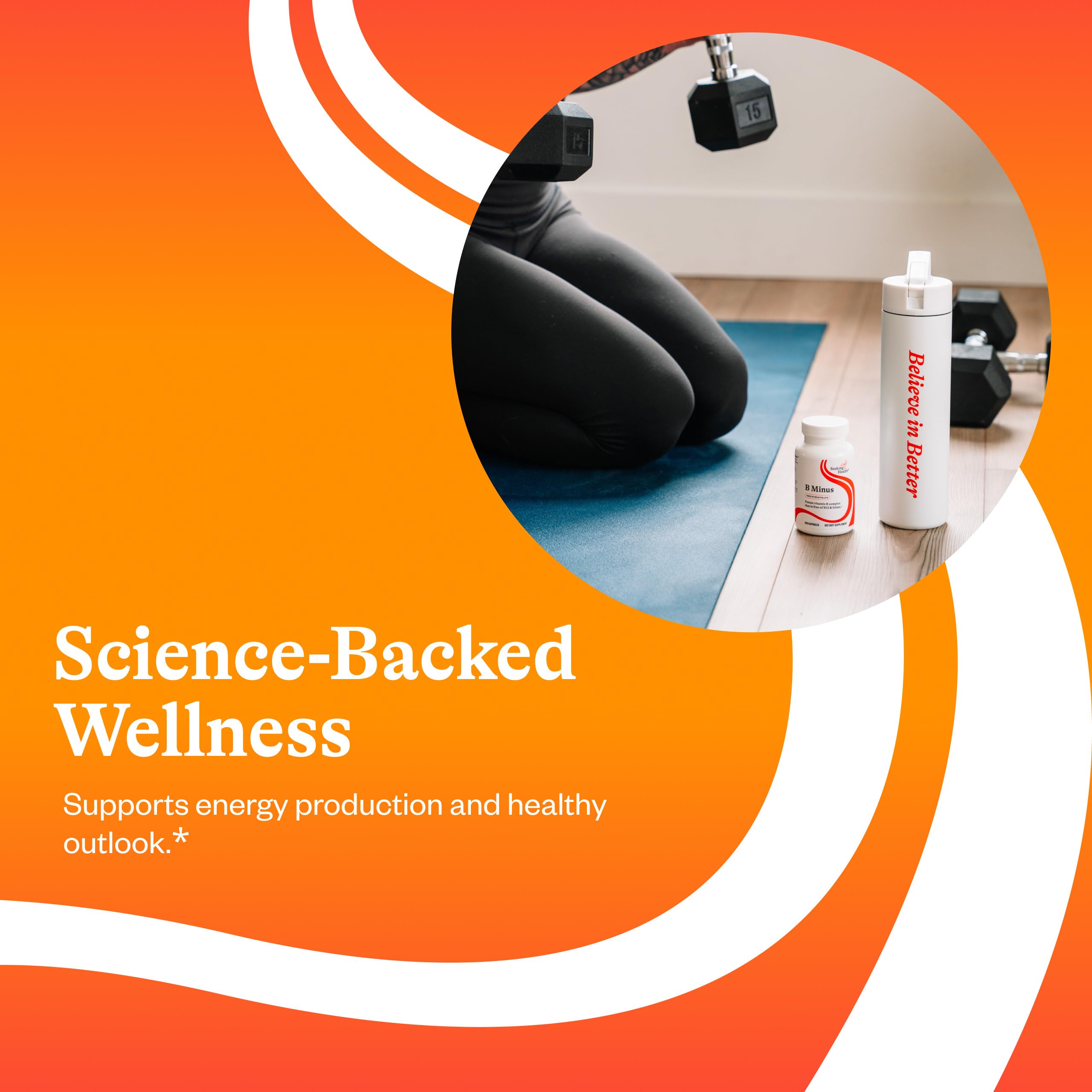 Seeking Health b-minus cápsula en mano para comparar escala y dosificación práctica