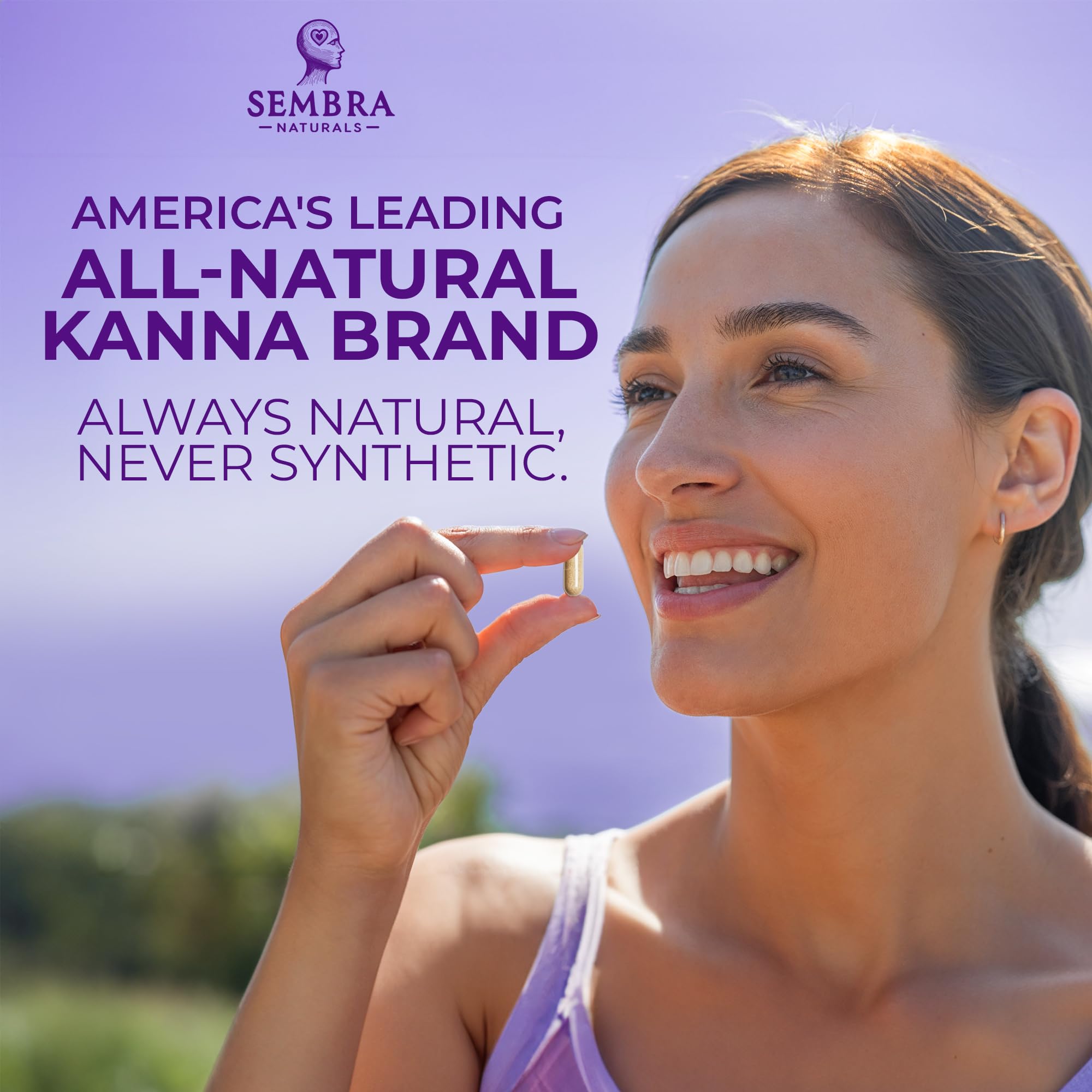 SEMBRA NATURALS cápsulas en ambiente cotidiano que sugiere bienestar diario
