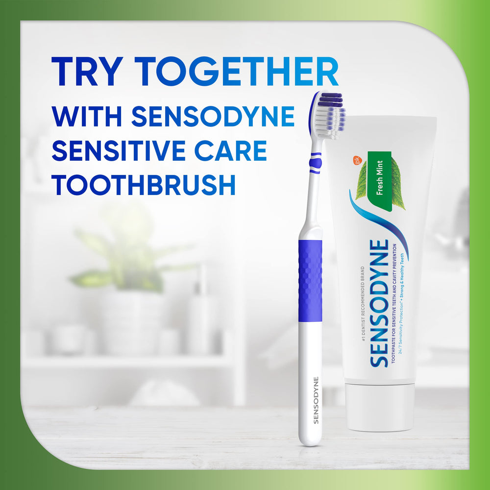 Sensodyne en baño moderno transmitiendo cuidado diario y frescura