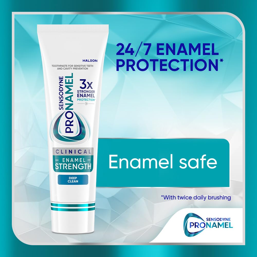SENSODYNE PRONAMEL aplicada en cepillo dental que muestra fácil uso diario