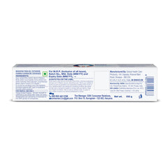Sensodyne primer plano del gel azul que destaca su textura refrescante