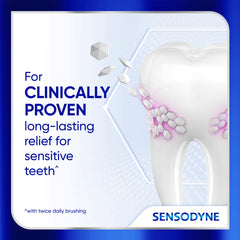 Sensodyne textura de la pasta azul resaltando suavidad y protección