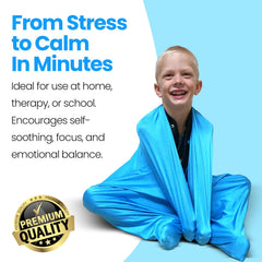 SENSORY4U niño usando el body sock en juego mostrando apoyo sensorial