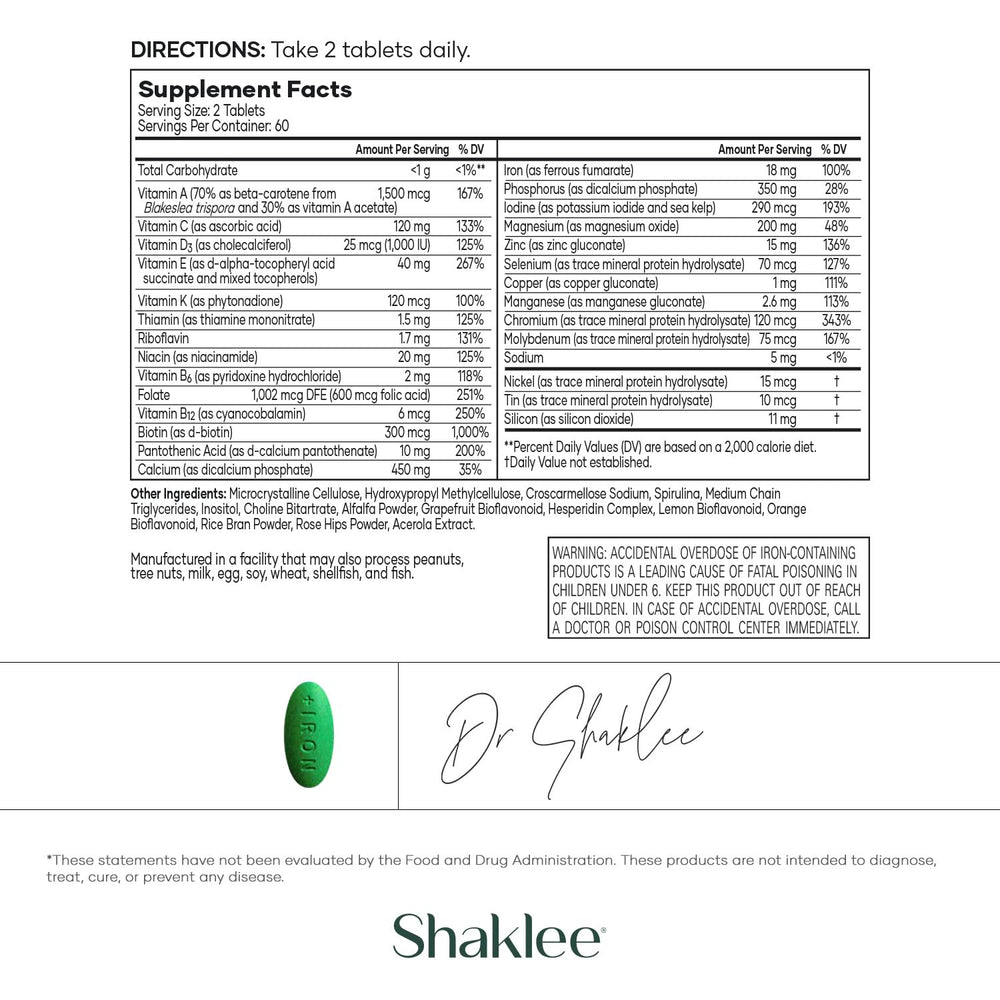 Shaklee Vita‑Lea tableta en mano para comparar tamaño y facilidad