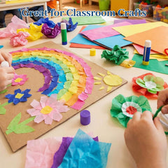 SHINDEL manos creando flor de papel mostrando versatilidad artesanal