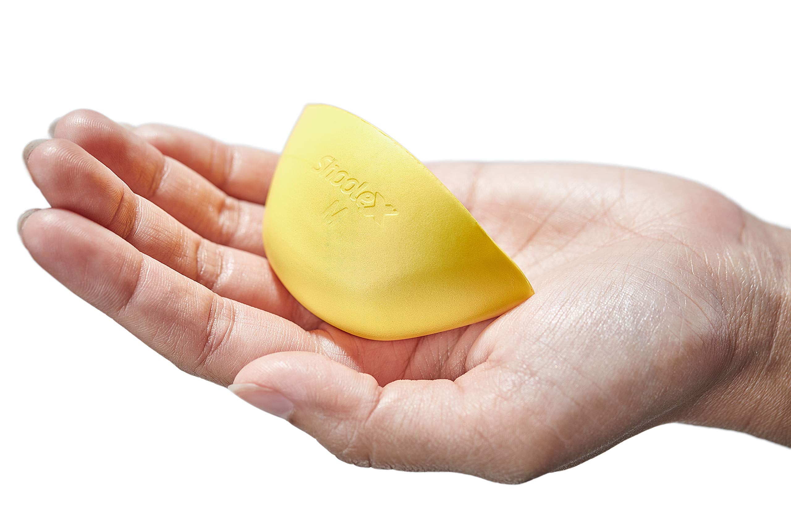 Shoolex comparación con mano para escala, muestra tamaño Medium práctico