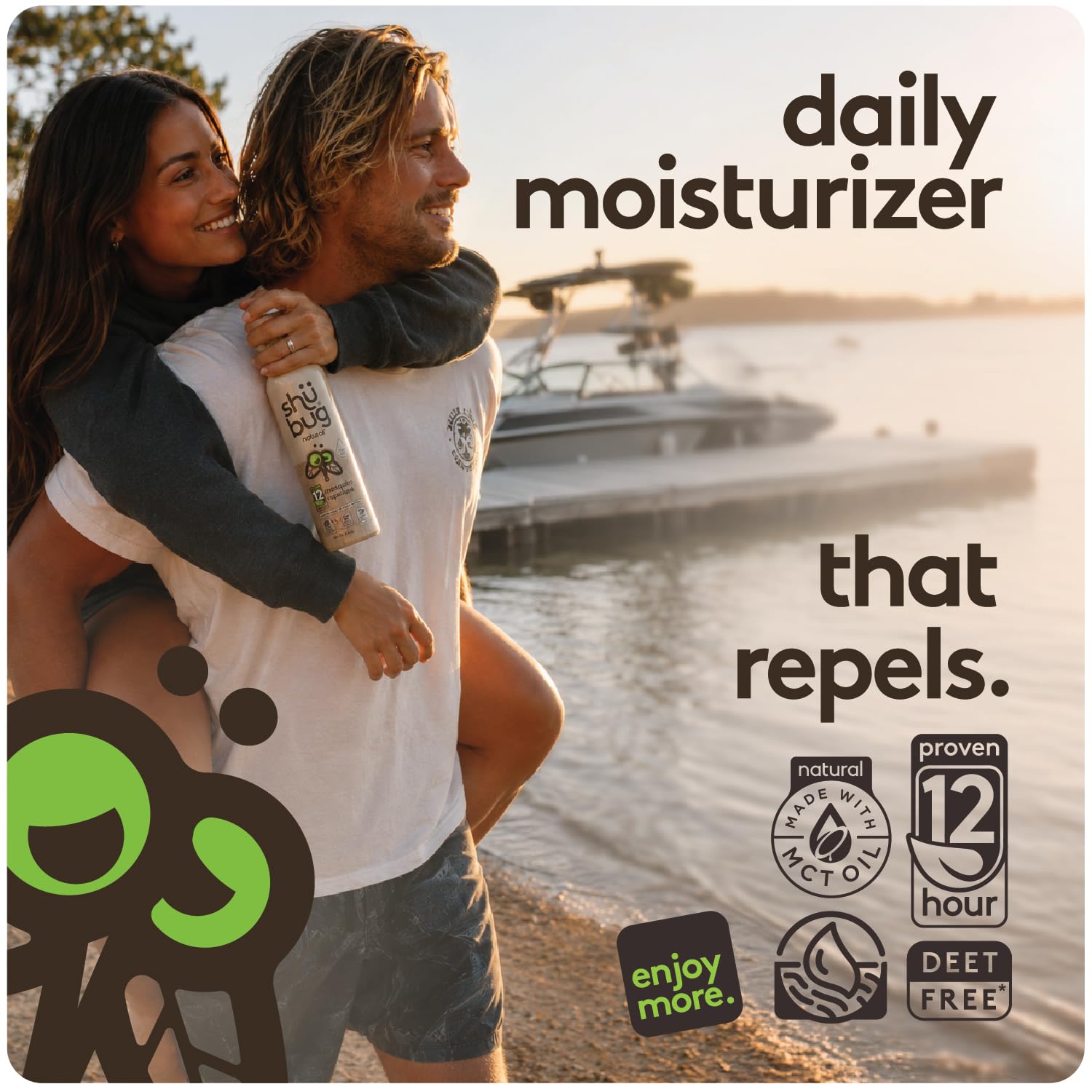 Shubug Clean Mist comparado en tamaño con objetos cotidianos, práctico