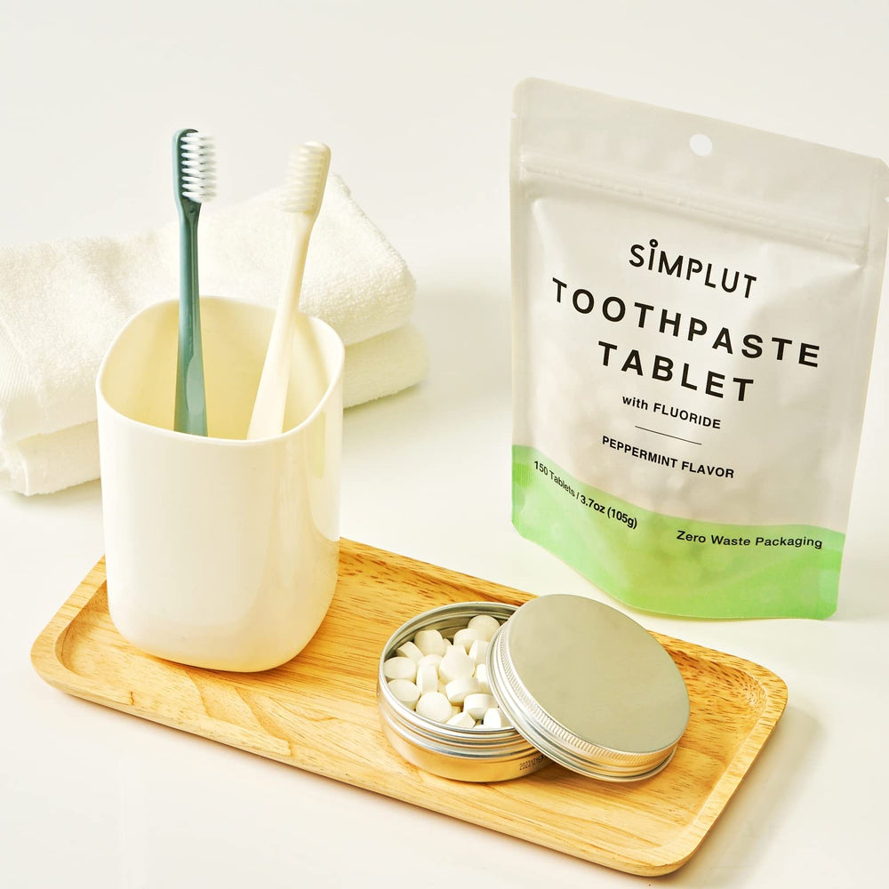 Etiqueta SIMPLUT con lista de ingredientes y vitaminas, transparencia y confianza