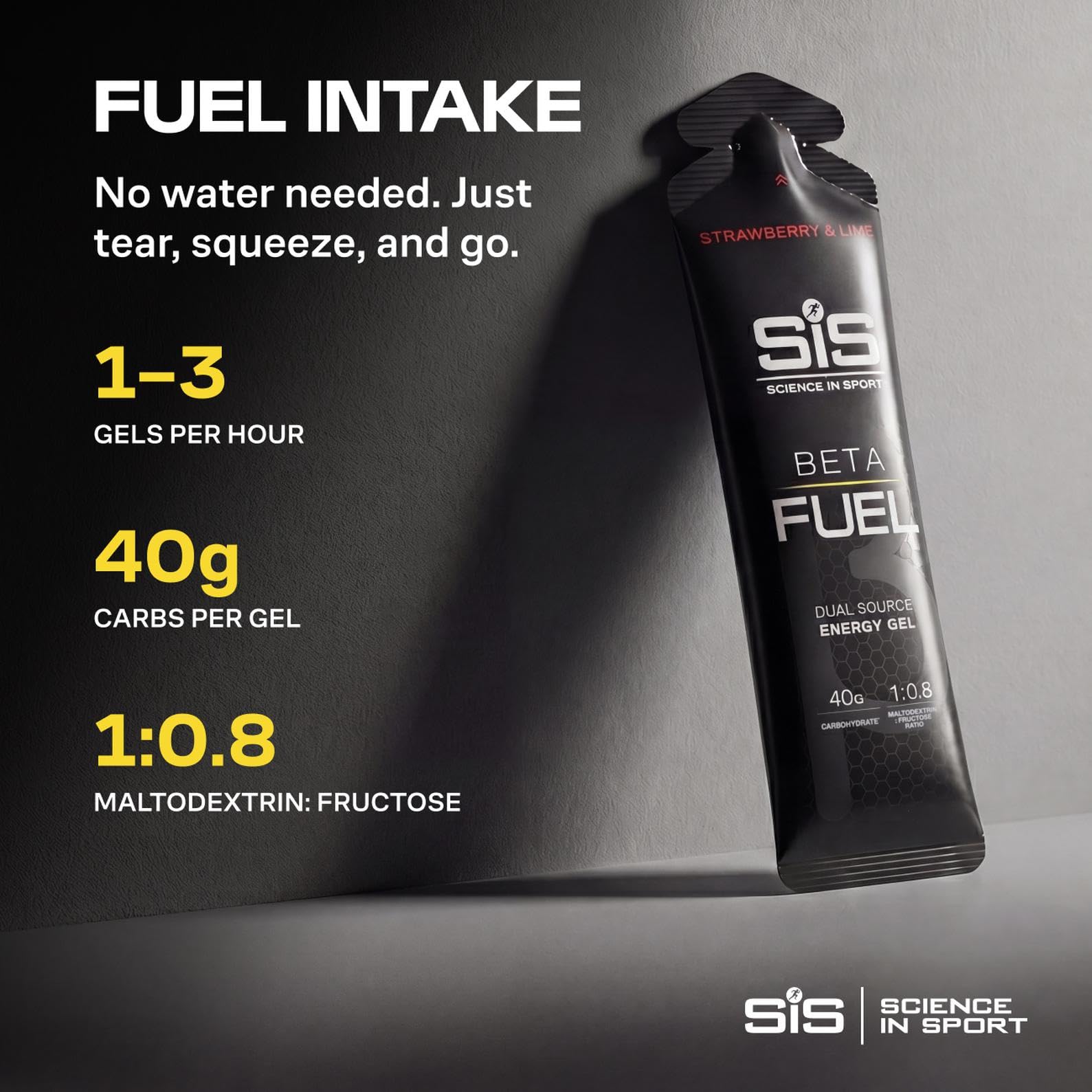 Science in Sport gel en mano durante carrera que facilita alimentación en marcha