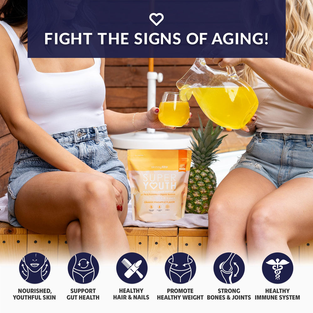 Vaso preparado con Super Youth Collagen SkinnyFit para hidratación y apoyo digestivo