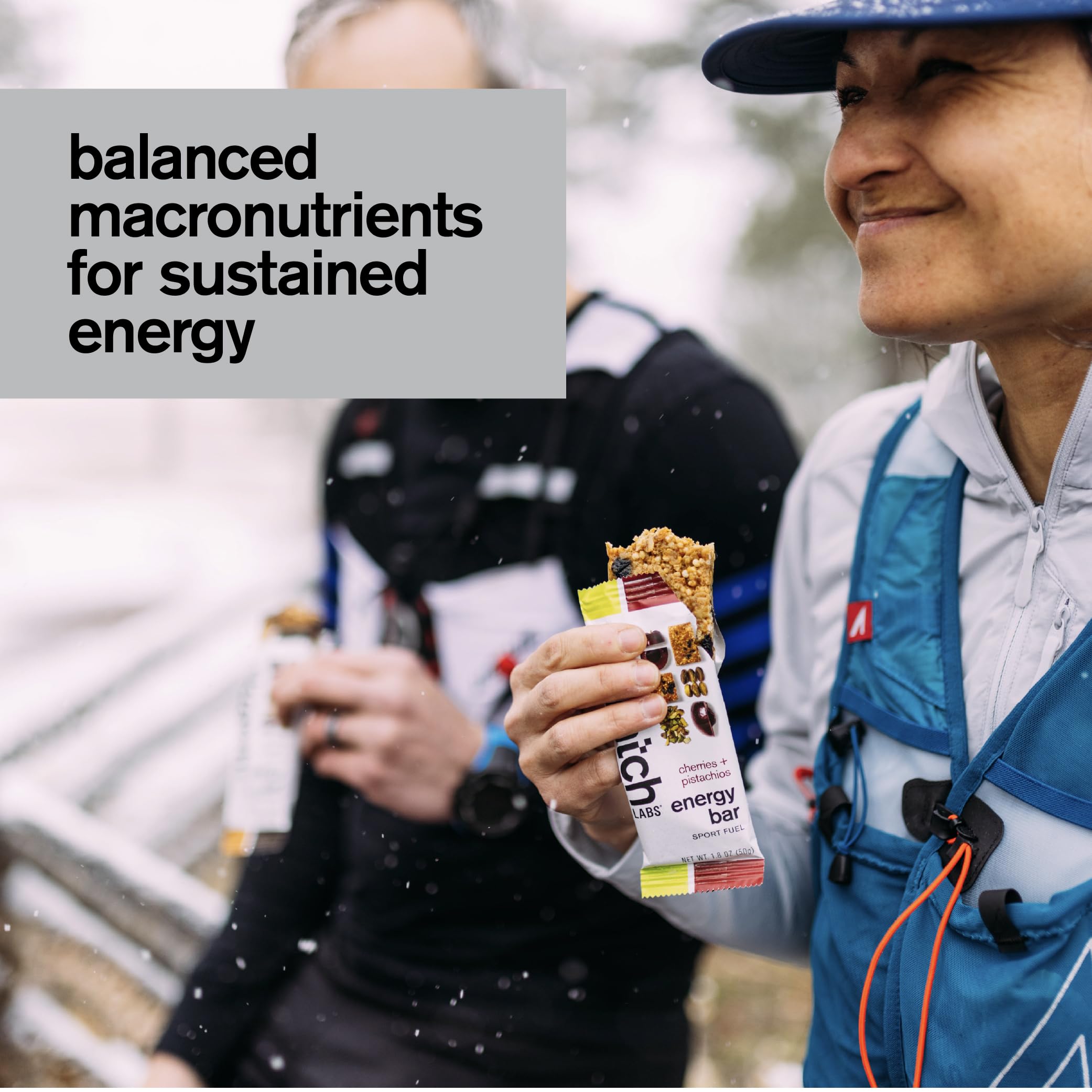 Skratch Labs escena al aire libre con barra para conectar sabor y aventura