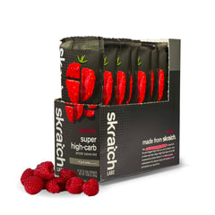 Skratch Labs empaque frontal mostrando 8 sobres y beneficio de nutrición concentrada