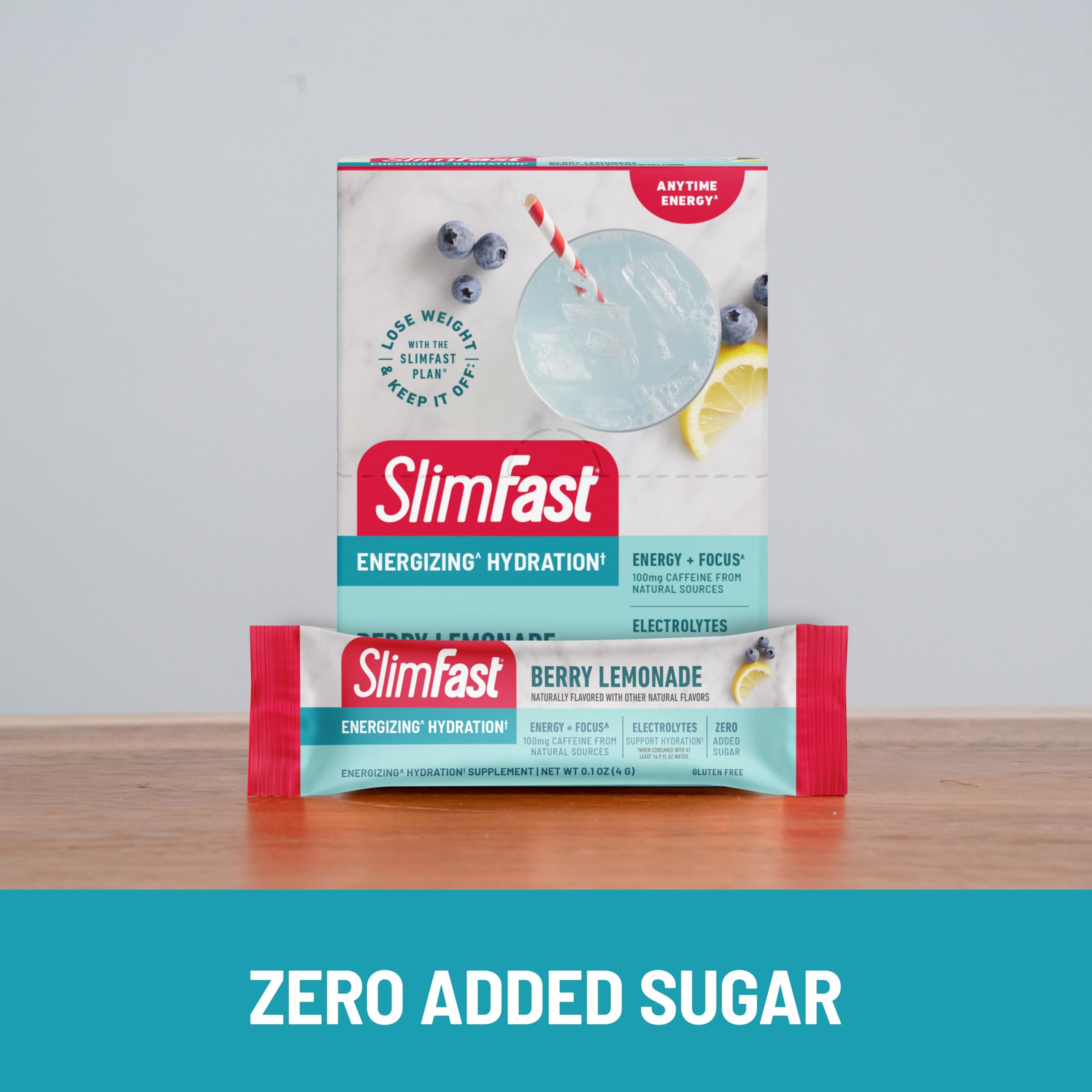 SlimFast bebida junto al equipo de gimnasio, energía ligera