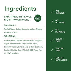 SmartMouth sobres dentro de un neceser demostrando conveniencia para viajar