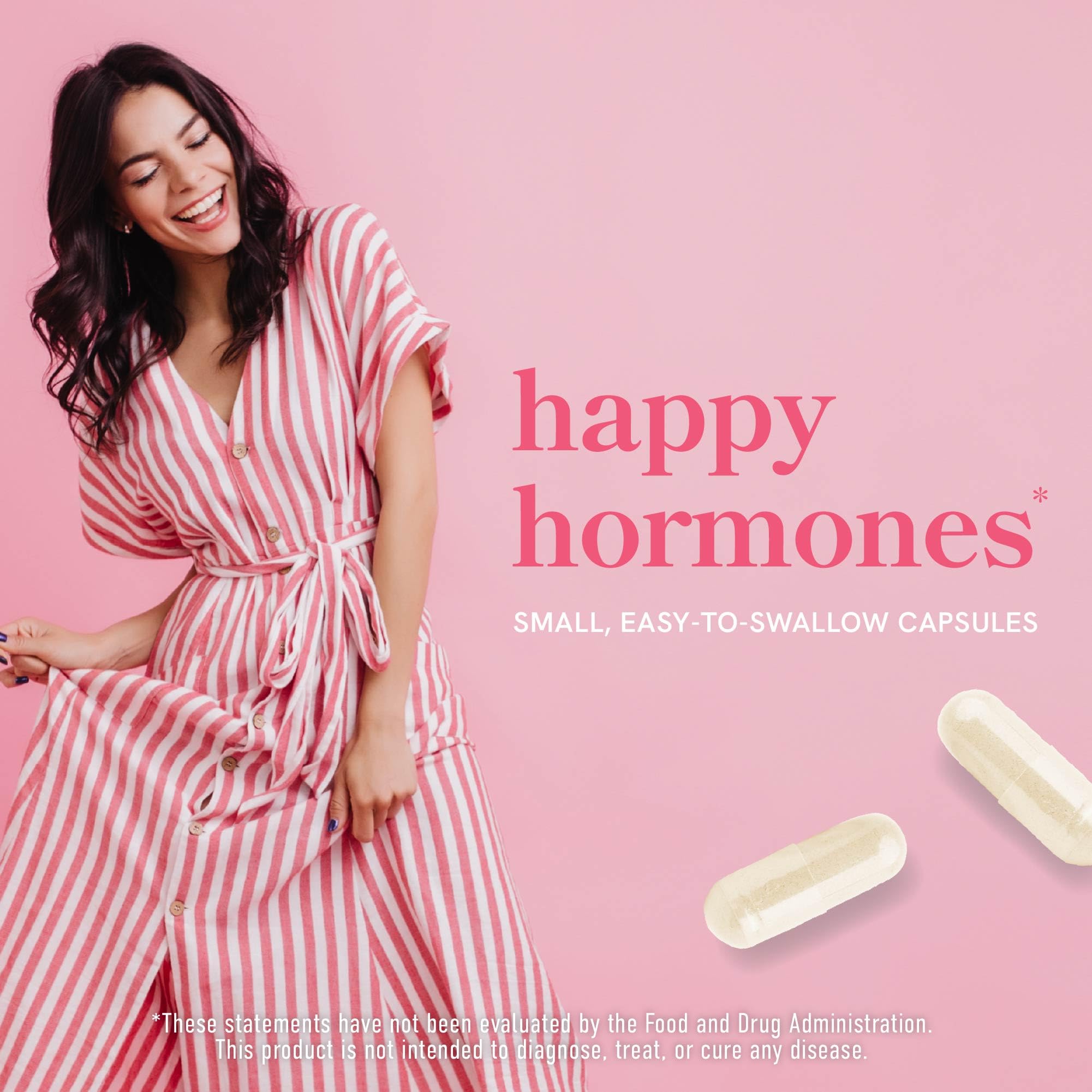 SMNutrition mujer en estilo de vida activo tomando el suplemento como parte de su rutina