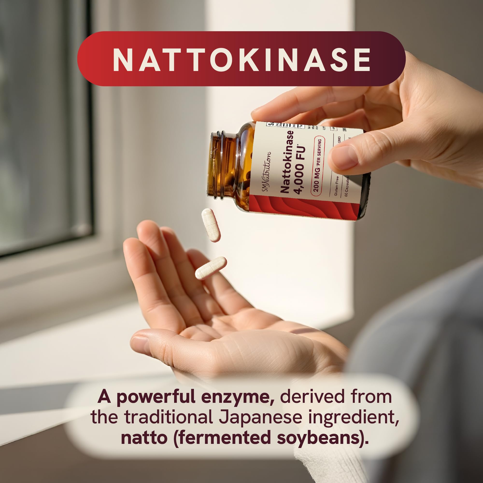 SMNutrition polvo de nattokinase en primer plano, mostrando textura pura