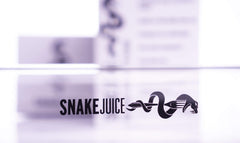 SNAKE Juice etiqueta nutricional cercana mostrando dosis de electrolitos